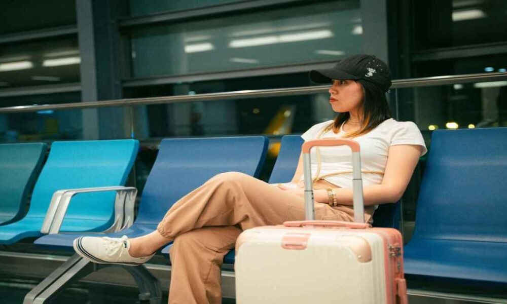 Airport Outfit Ideas : The Ultimate Guide to Comfortable, Stylish Travel