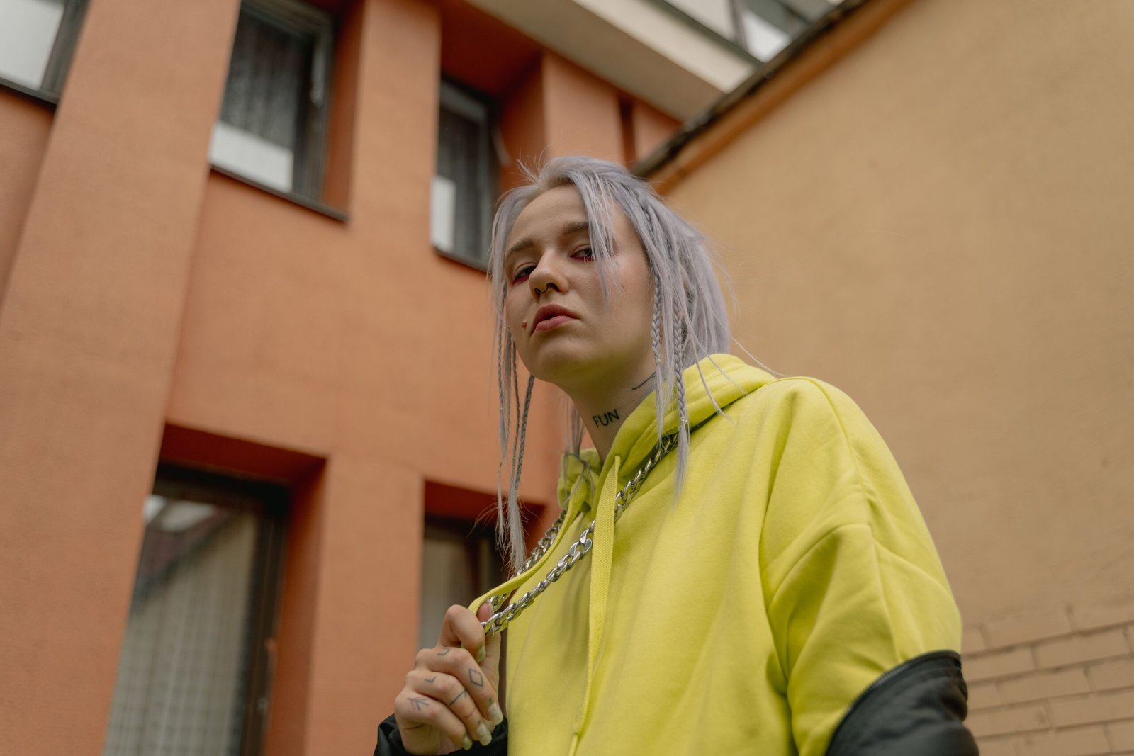 yungblud billie eilish Yungblud Billie Eilish : The Complete Guide to Their Friendship, Rumored Relationship, Music Careers, and Lasting Influence
